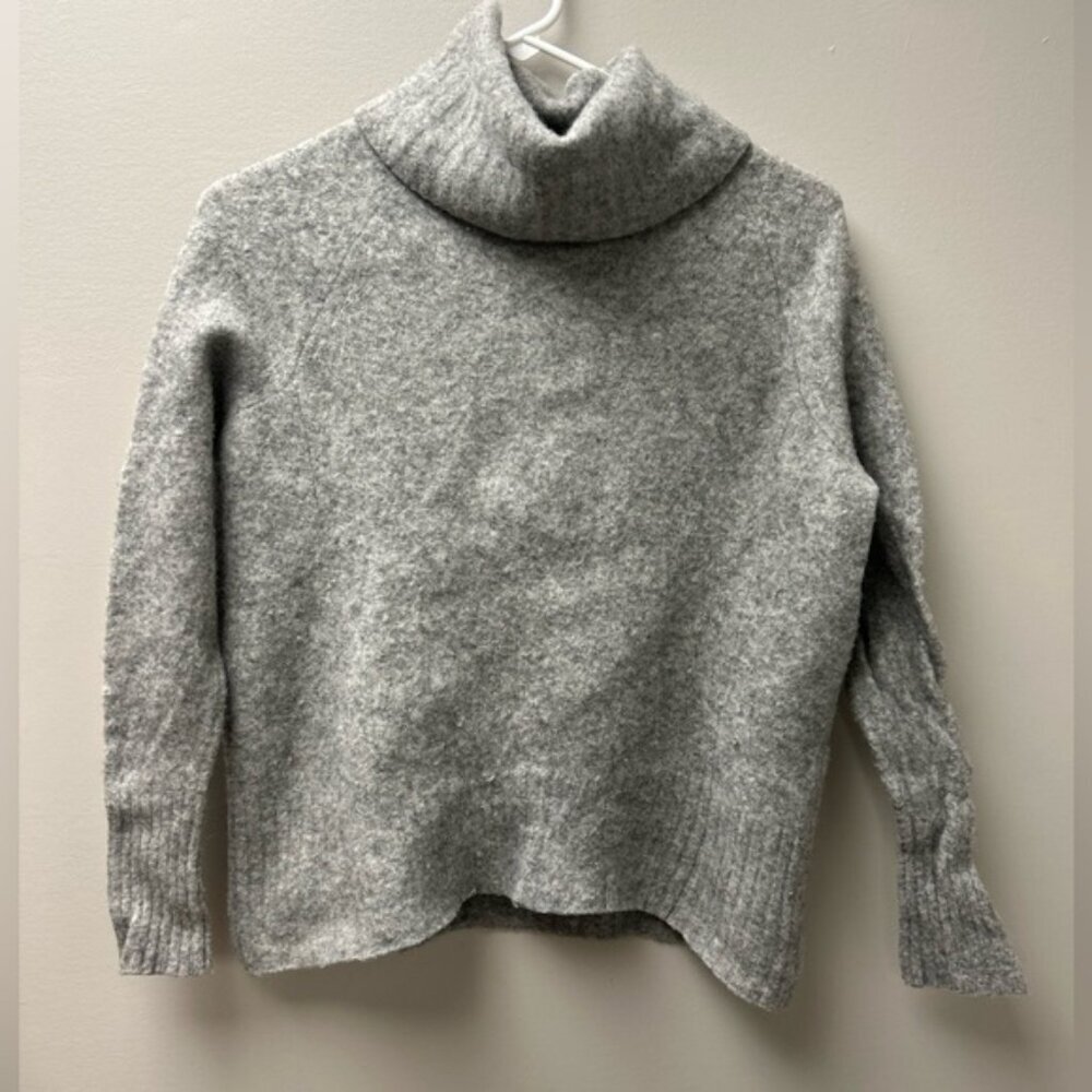 Aritzia Community‎ Grey Cowlneck Sweater
